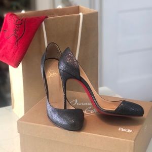 Christian Louboutin Helmour 100 d’Orsay Pumps
